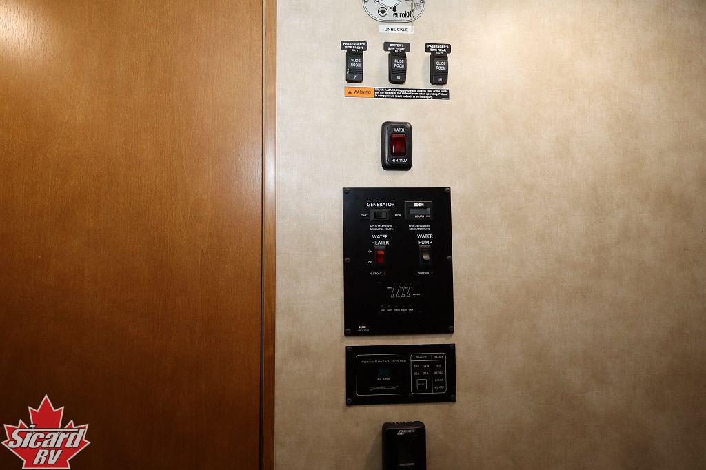 2019 WINNEBAGO ADVENTURER 33C