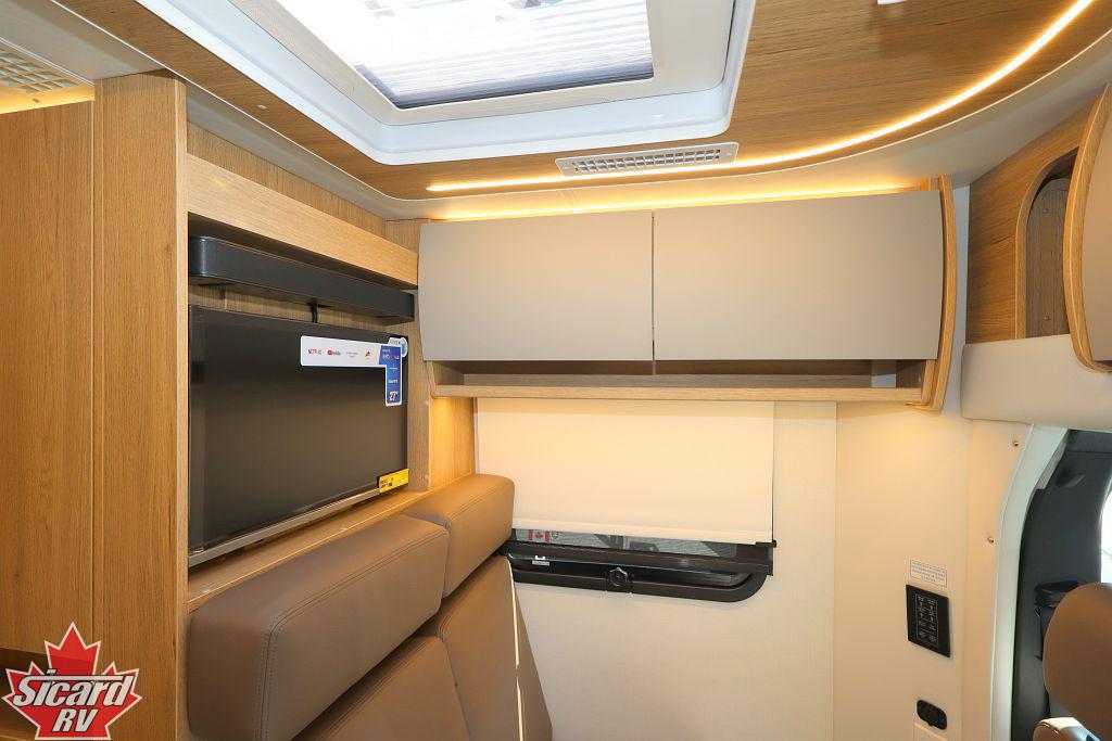2027 LEISURE TRAVEL VANS UNITY U24TBX