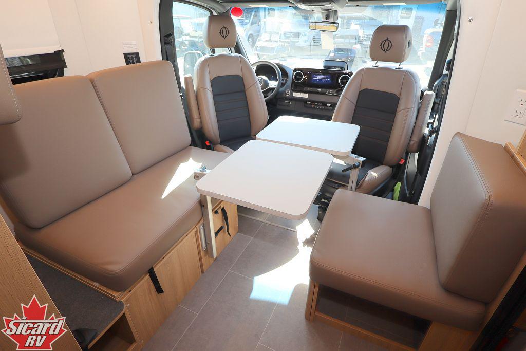 2027 LEISURE TRAVEL VANS UNITY U24TBX
