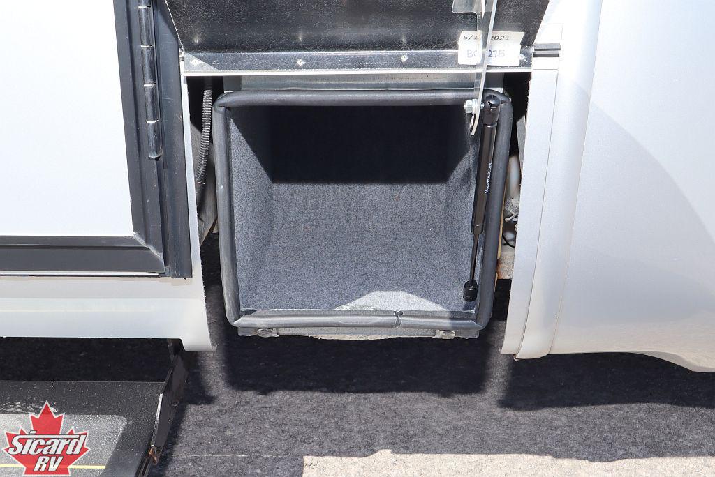 2021 LEISURE TRAVEL VANS UNITY U24IB