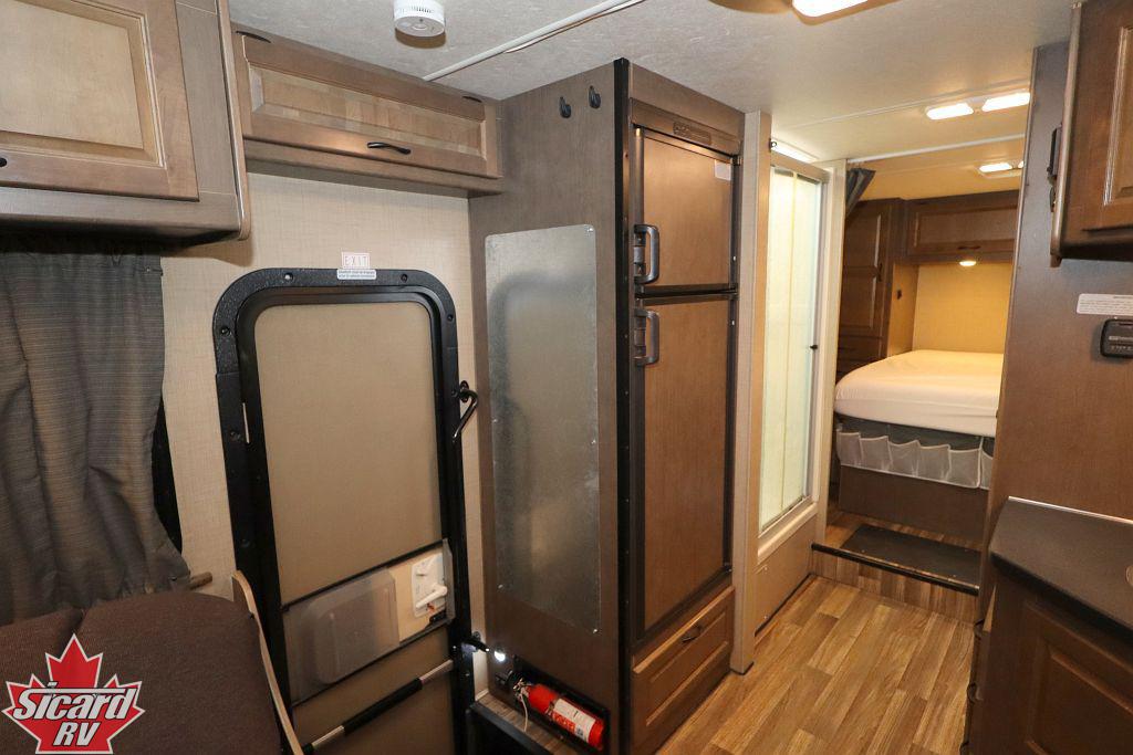 2018 THOR MAJESTIC 28A