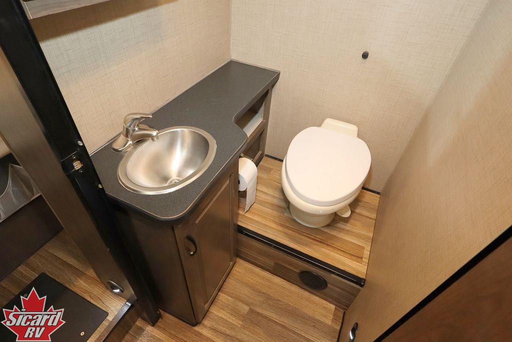 2018 THOR MAJESTIC 28A
