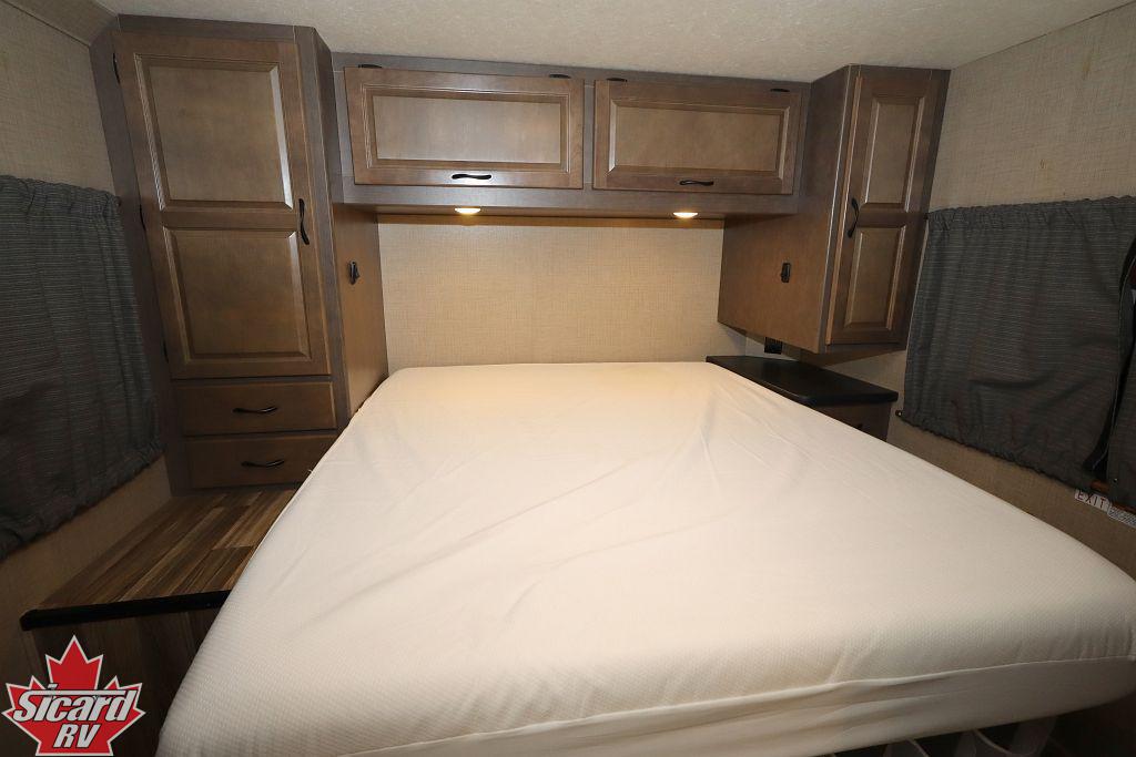 2018 THOR MAJESTIC 28A