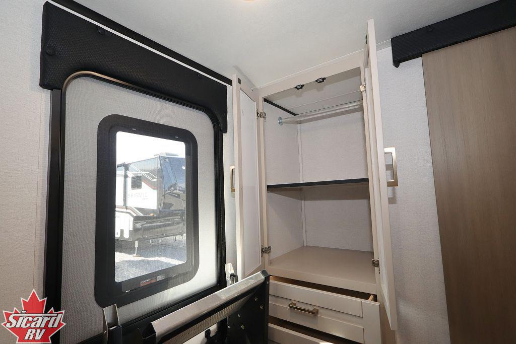 2027 JAYCO JAY FEATHER 23RK