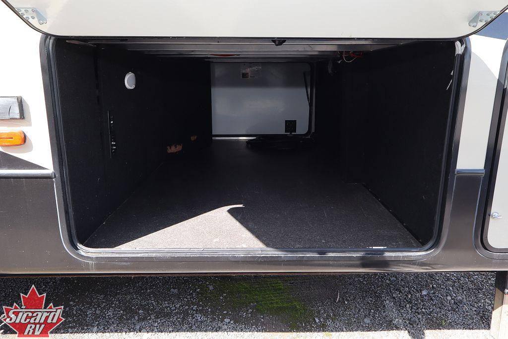 2017 KEYSTONE MONTANA HIGH COUNTRY 352RL
