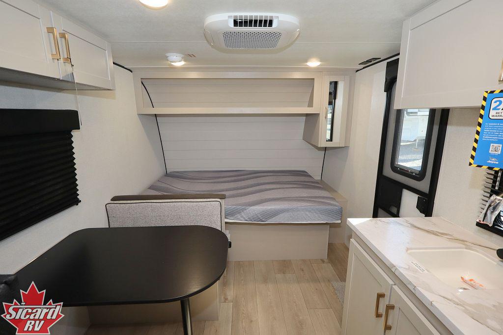 2027 JAYCO JAY FEATHER AIR SUPER LITE 17BHSL