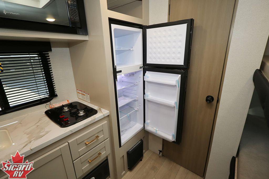2027 JAYCO JAY FEATHER AIR SUPER LITE 17BHSL
