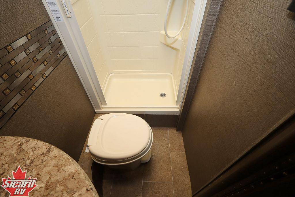 2018 THOR CHATEAU 24FS