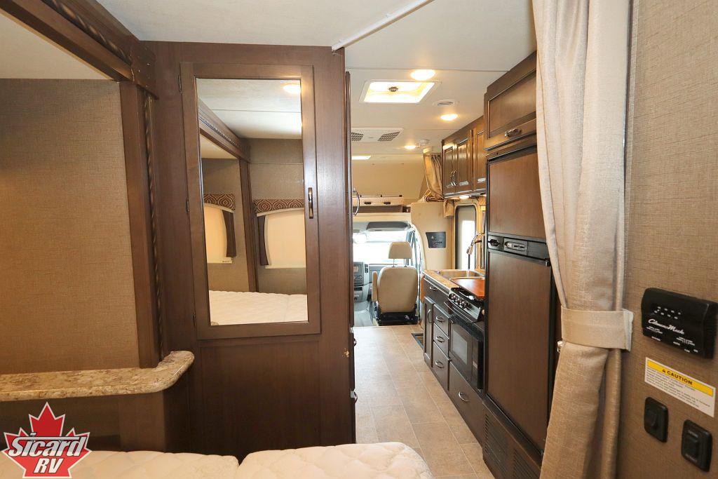 2018 THOR CHATEAU 24FS
