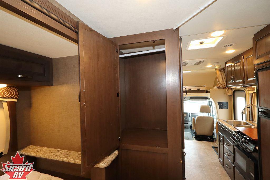 2018 THOR CHATEAU 24FS