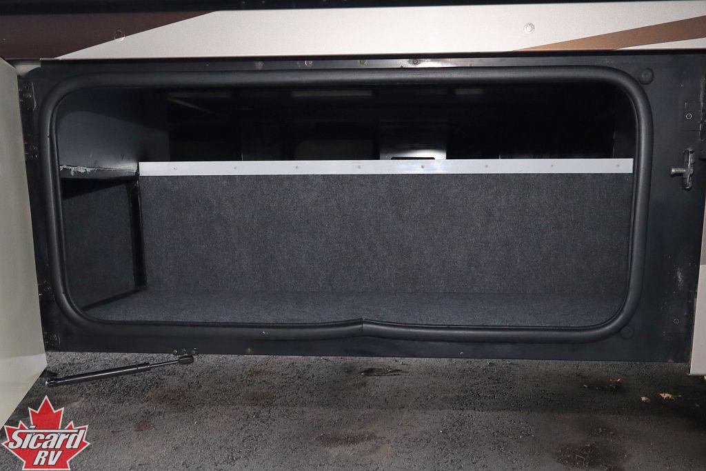 2015 ITASCA SUNCRUISER 38Q