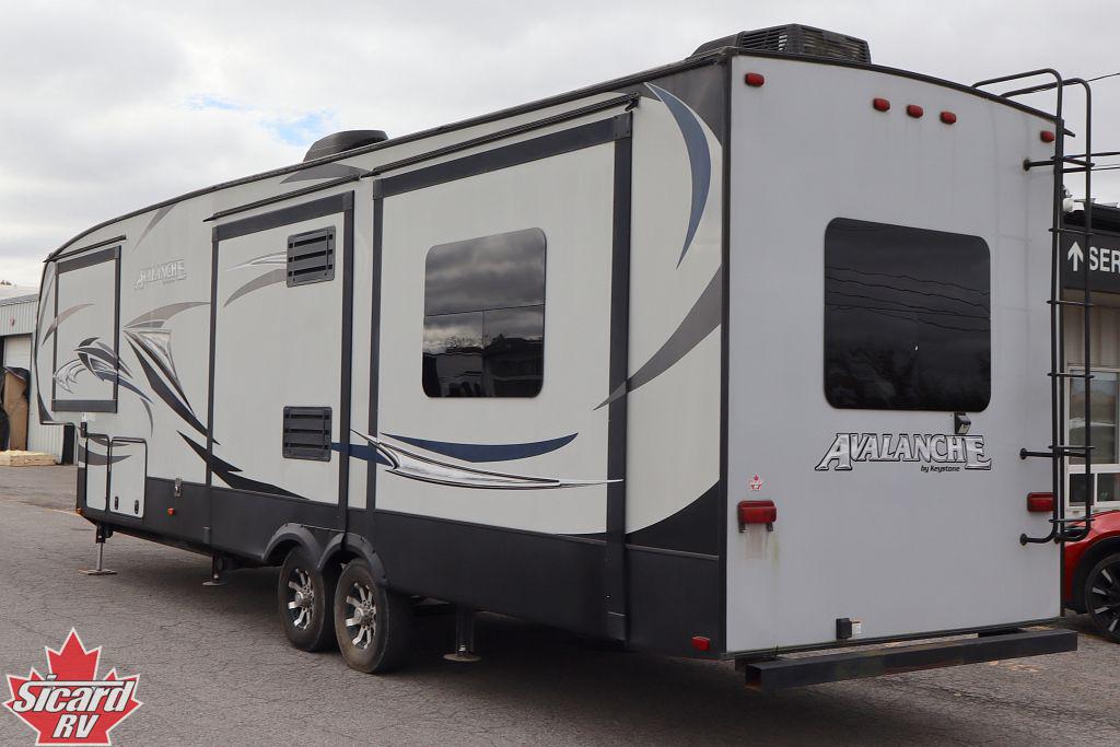 2016 KEYSTONE AVALANCHE 331RE