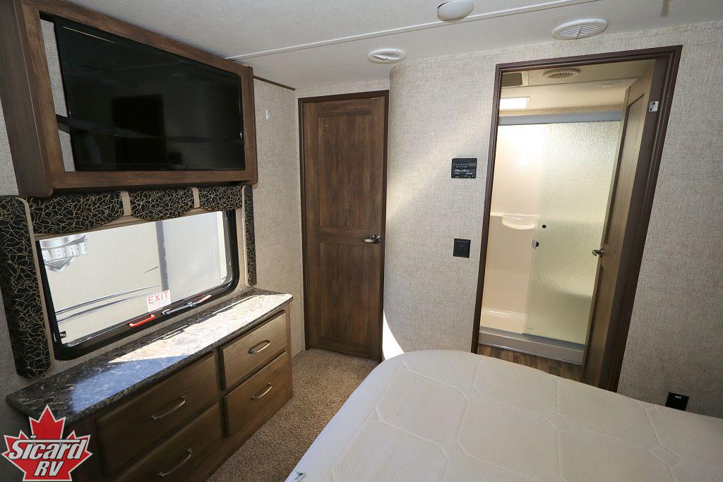 2016 KEYSTONE AVALANCHE 331RE