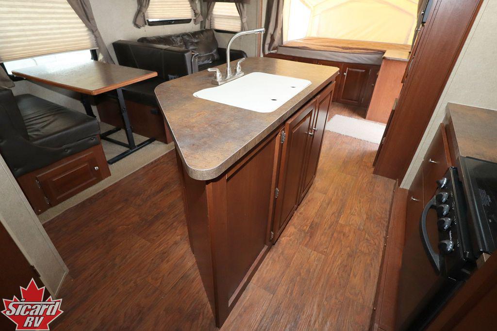 2016 FOREST RIVER ROCKWOOD ROO 23IKSS