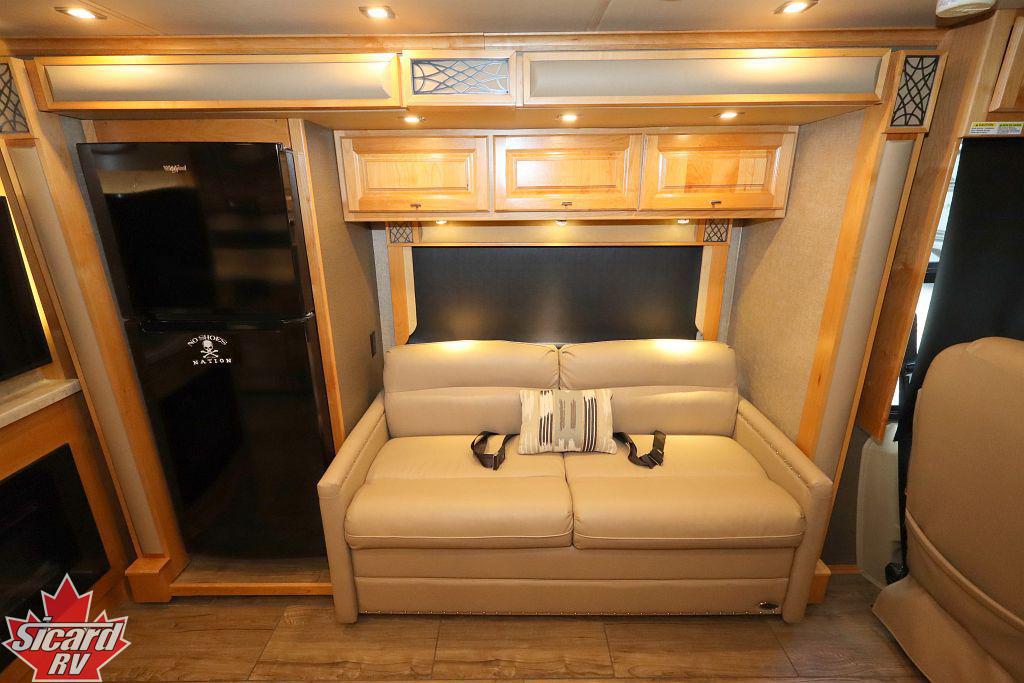 2019 TIFFIN ALLEGRO BREEZE 33BR