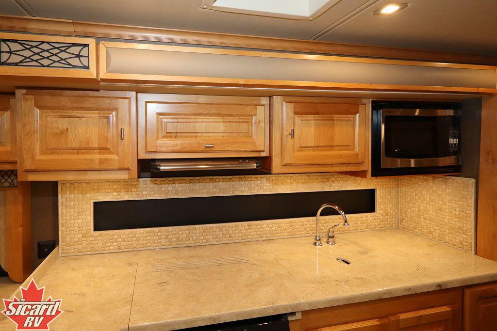 2019 TIFFIN ALLEGRO BREEZE 33BR