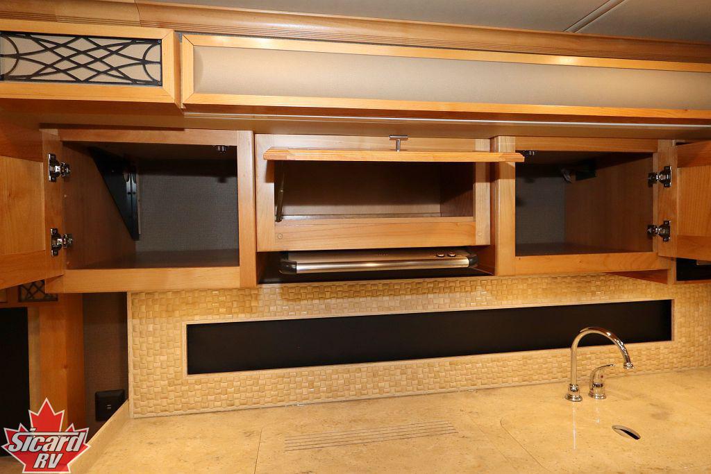 2019 TIFFIN ALLEGRO BREEZE 33BR