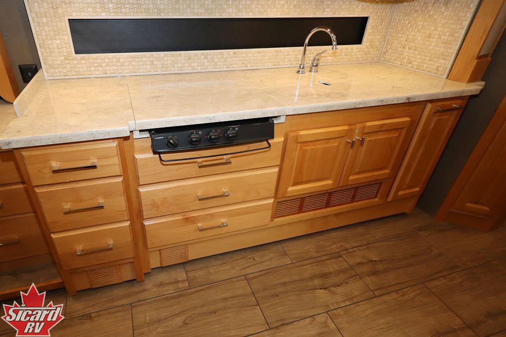 2019 TIFFIN ALLEGRO BREEZE 33BR