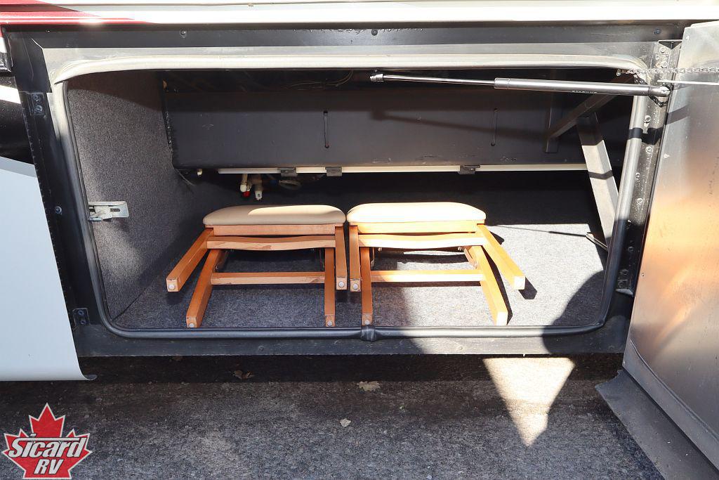 2019 TIFFIN ALLEGRO BREEZE 33BR