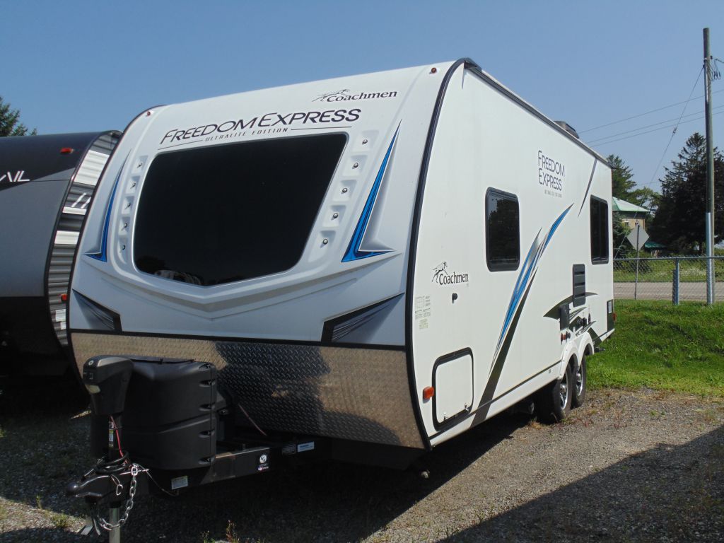 2021 COACHMEN FREEDOM EXPRESS 204RD