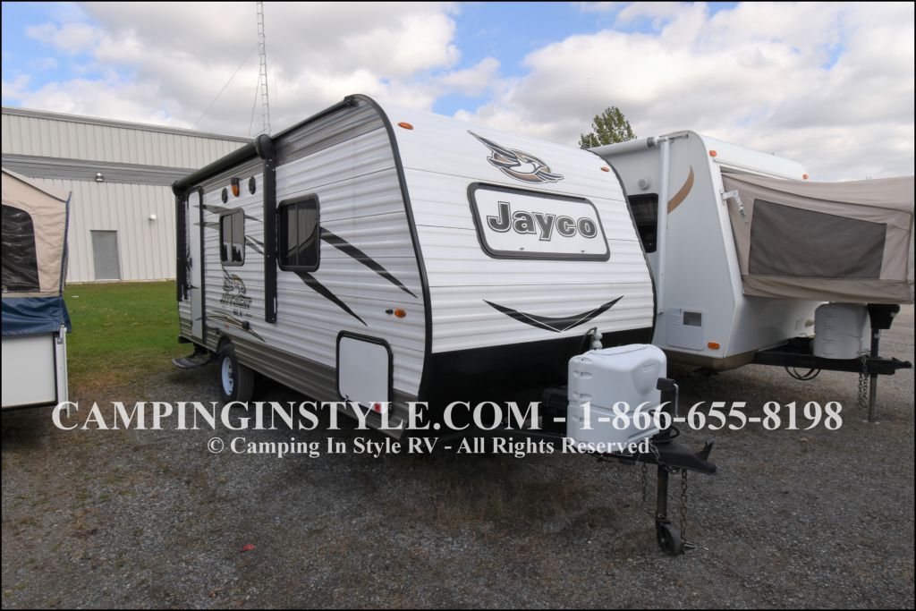 2017 JAYCO JAYFLIGHT SLX 195RB (couples)