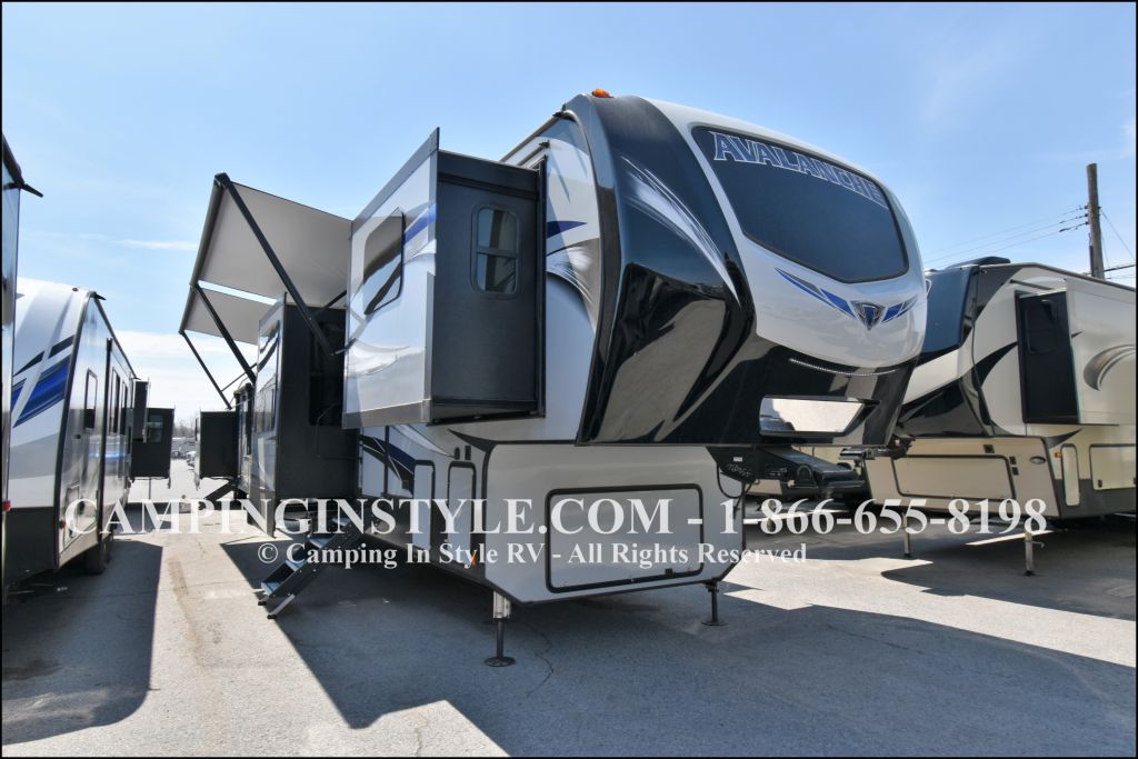 2020 KEYSTONE AVALANCHE 382FL (couples)