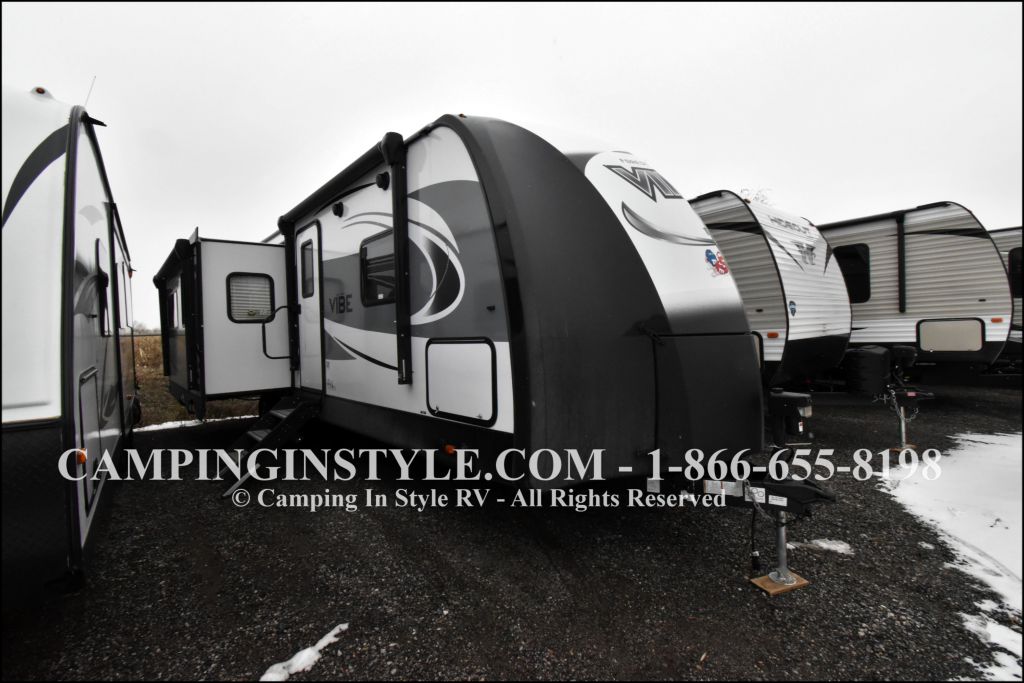 2018 FOREST RIVER VIBE 288RLS (couples)