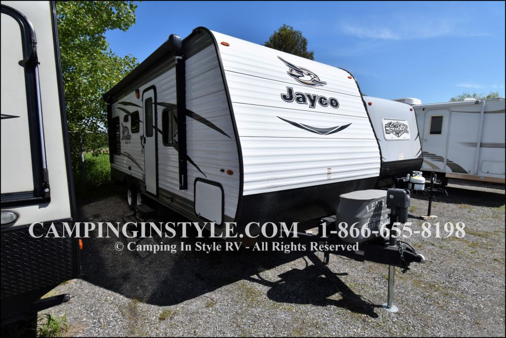 2017 JAYCO JAY FEATHER 212QBW (couples)