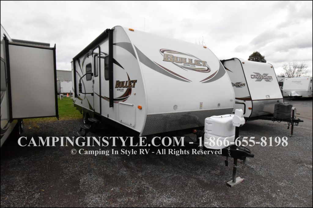 2012 KEYSTONE BULLET 230BHS (bunks)
