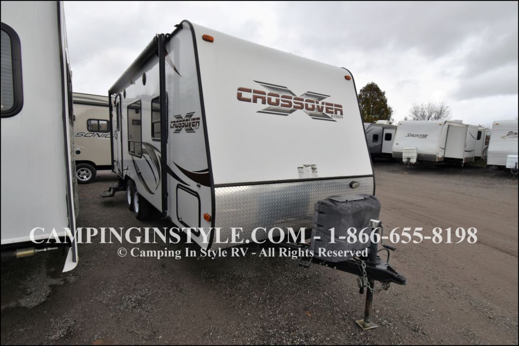2013 R-VISION CROSSOVER 210QB (couples)