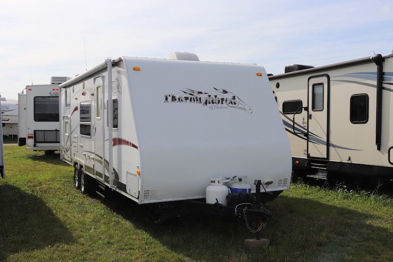 2009 FOREST RIVER Palomino Thoroughbred 26BHSL
