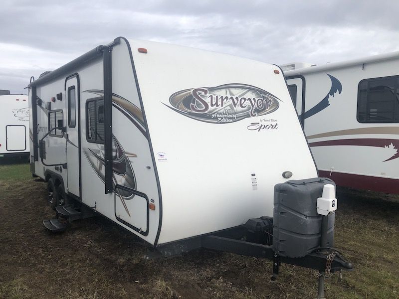 2013 SURVEYOR Sport 220
