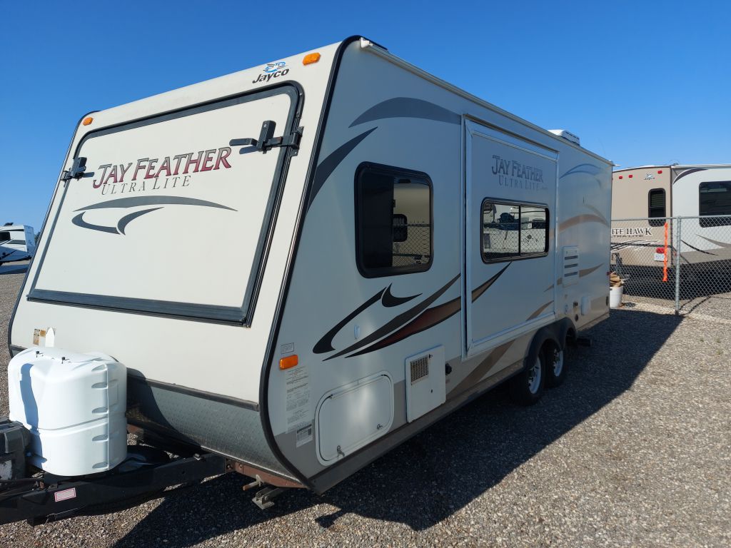 2013 Jayco jay feather x23b