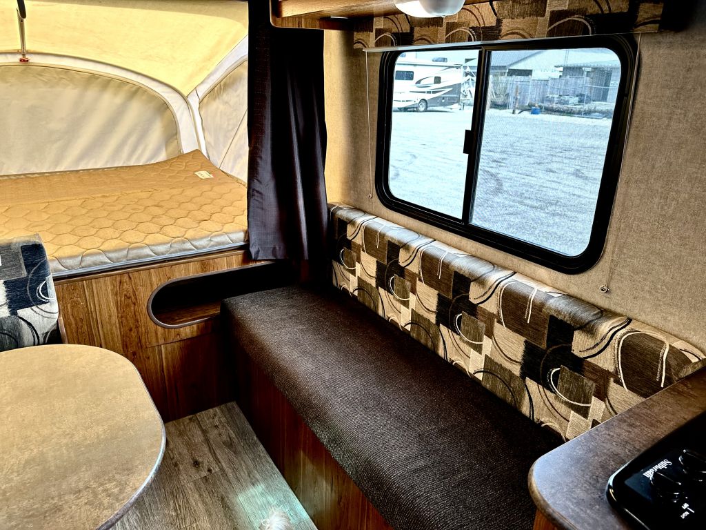 2015 Starcraft RV launch 16rb