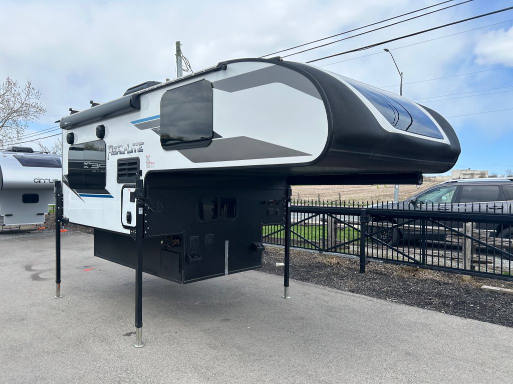 2023 PALOMINO REAL LITE HS1803