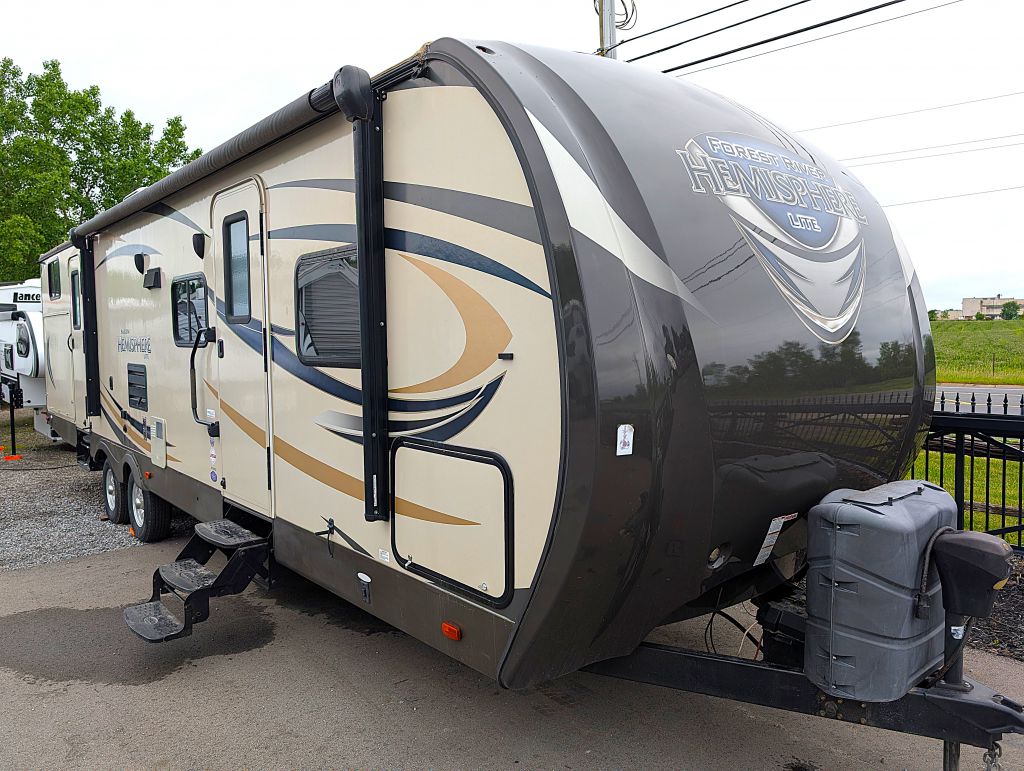 2015 FOREST RIVER SALEM HEMISPHERE 312QBUD