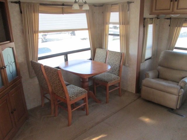 2009 Open Range 337 rls