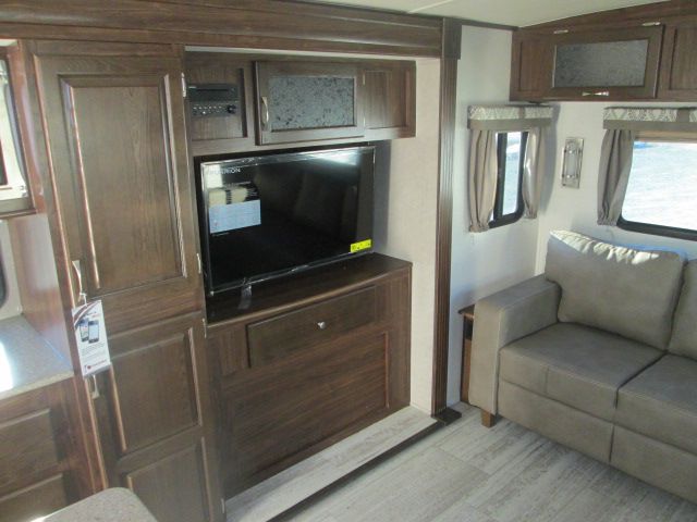 2019 Palomino solaire 316rlts