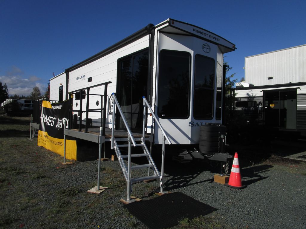 2026 Salem Villa 353FLFB