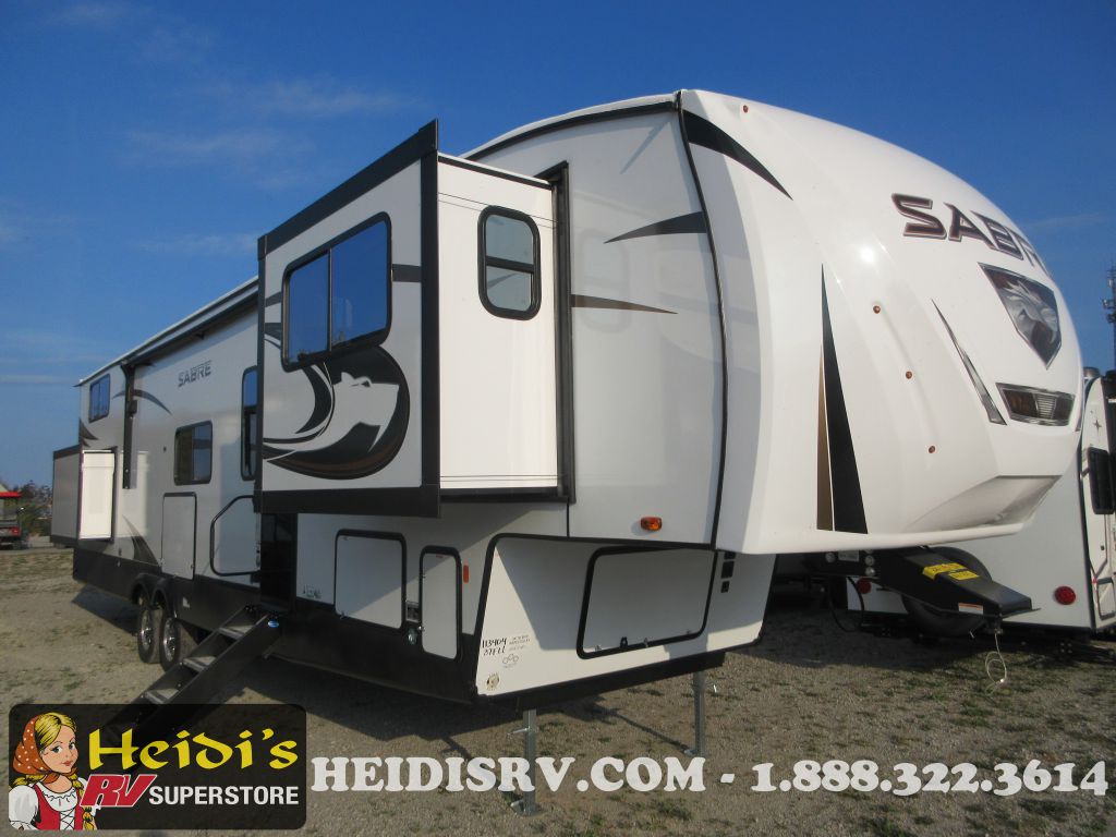 2024 FOREST RIVER SABRE 37FLL (FRONT LIVING, OUTSIDE KITCHEN, LOFT*)