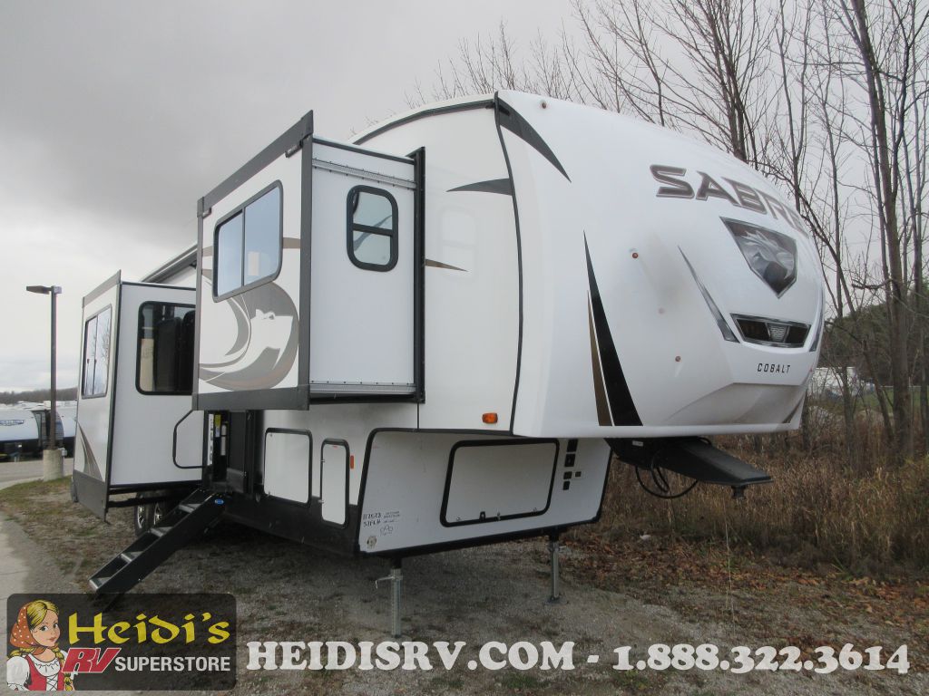 2023 FOREST RIVER SABRE 37FLH (1 & 1/2 BATHS, OUTSIDE KITCHEN)