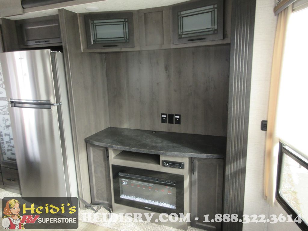 2023 Hl Enterprise 38ik2b (bunks, island kitchen)