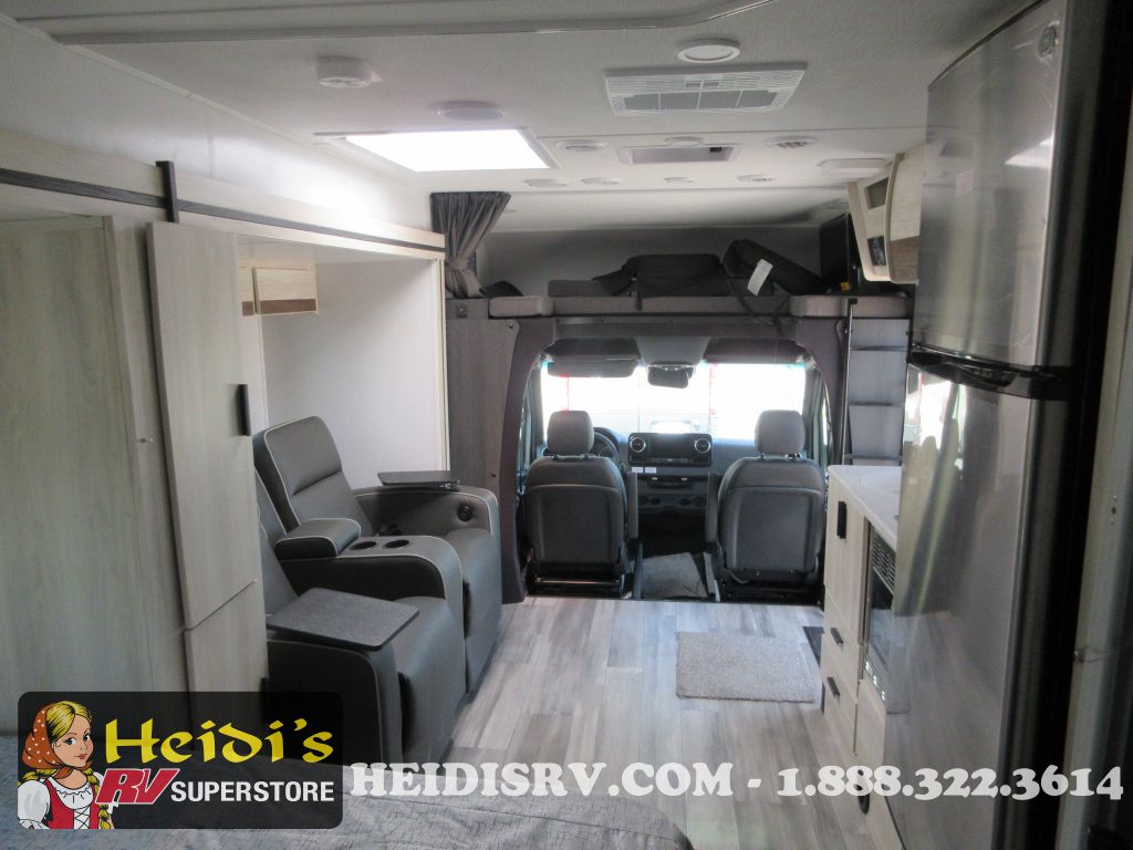 2024 Forest River sunseeker 2400b