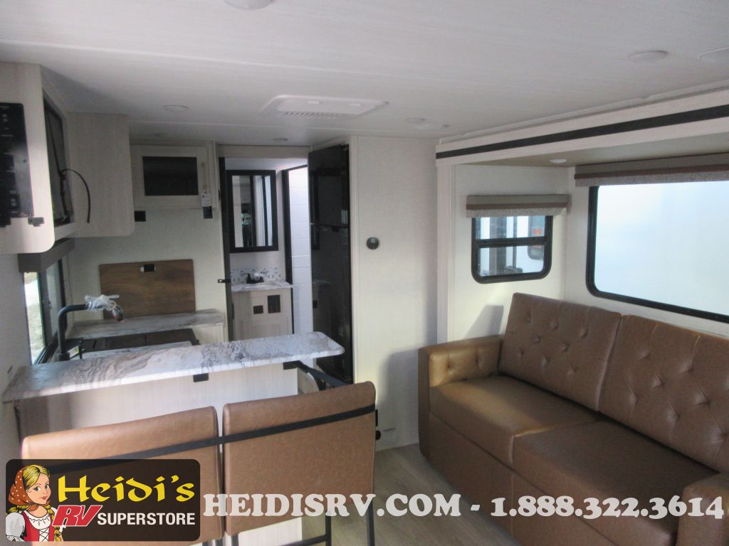 2024 Forest River legend 19ssle (rear bath*)