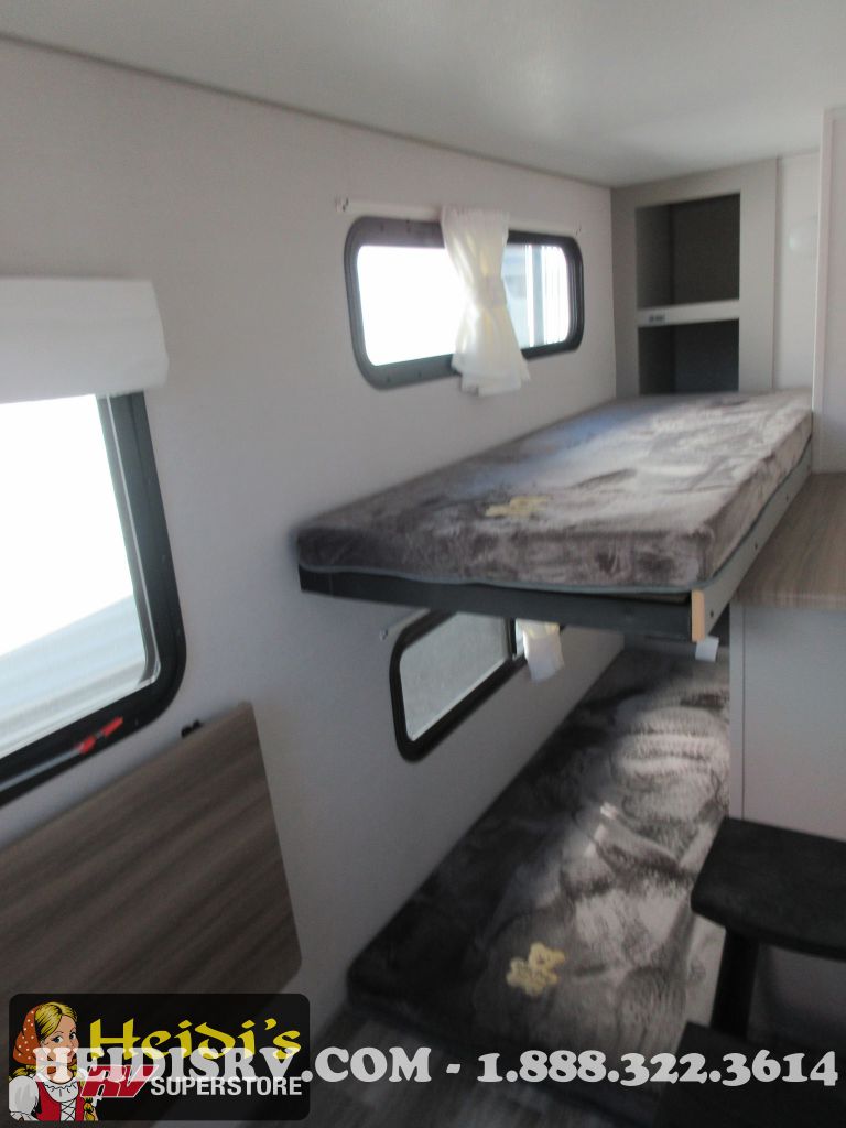 2024 Vibe 31hb (hidden bunks*)