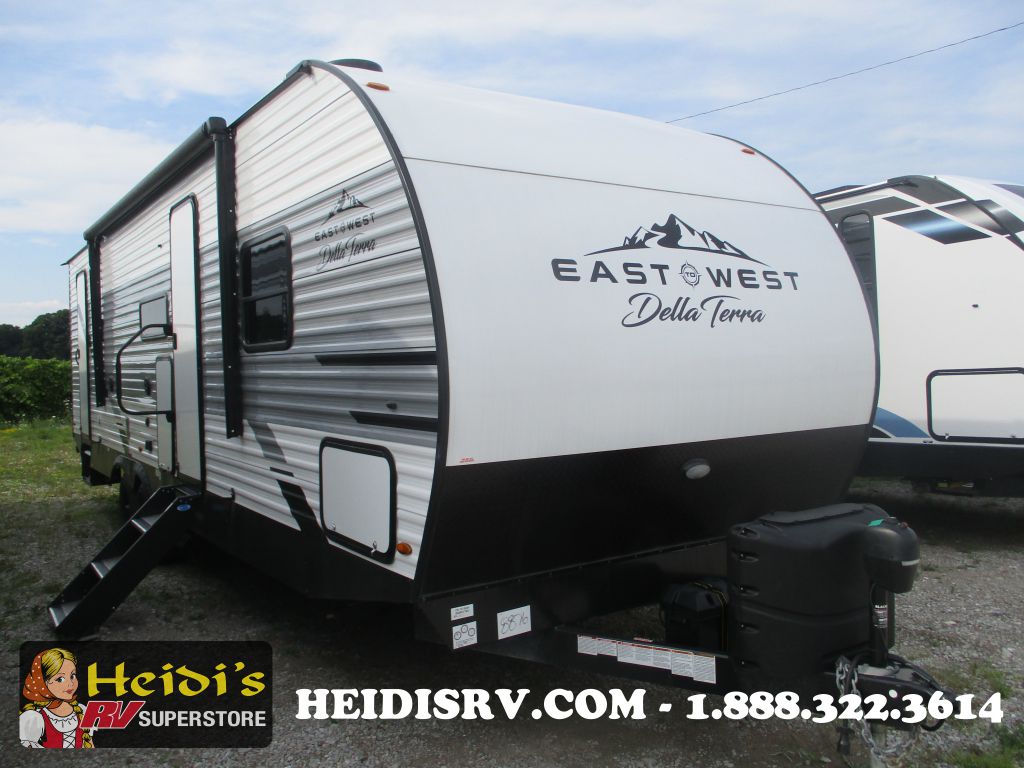 2022 FOREST RIVER DELLA TERRA 271BH (DBL/DBL BUNKS, OUTSIDE KITCHEN)