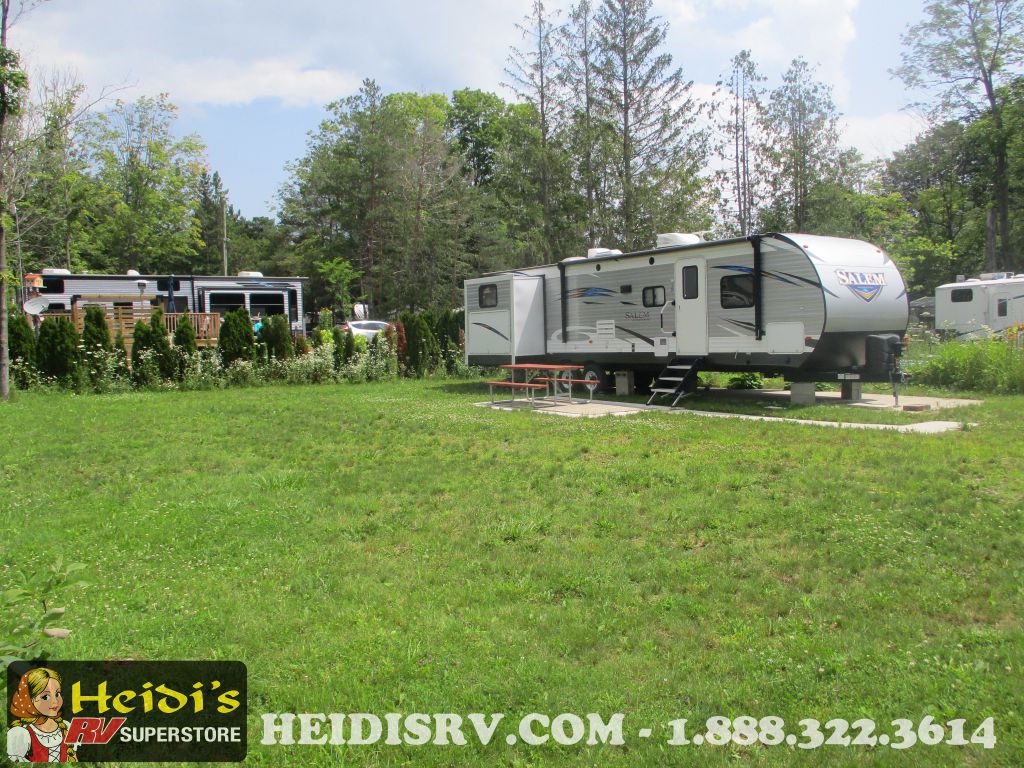 2019 FOREST RIVER SALEM 31KQBTS (OUT. KITCH QUAD BUNKS, HEIDI SITE# 132)