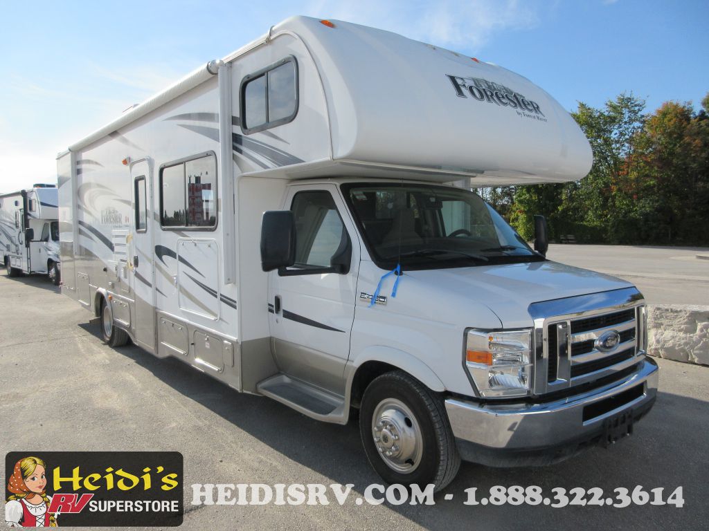 2014 FOREST RIVER FORESTER 3051S (FRONT BUNK)