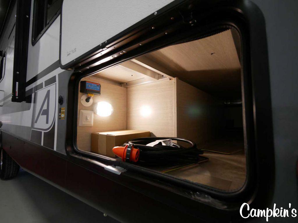 2022 COACHMEN APEX ULTRA LITE 211RBS