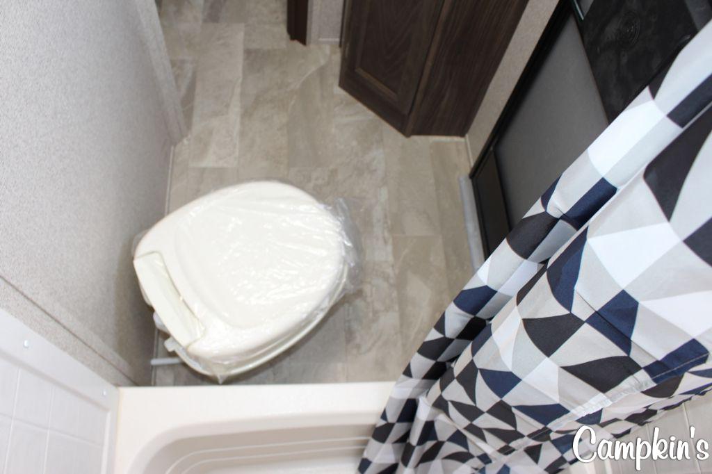 2019 COACHMEN APEX 259LE